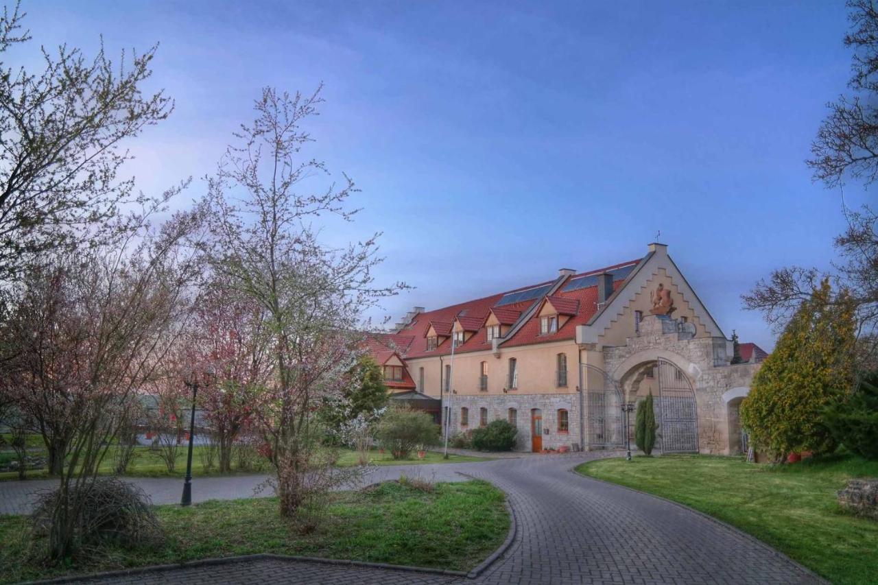 Hotel Und Restaurant Rittergut Kreipitzsch Νάουμπουργκ Εξωτερικό φωτογραφία